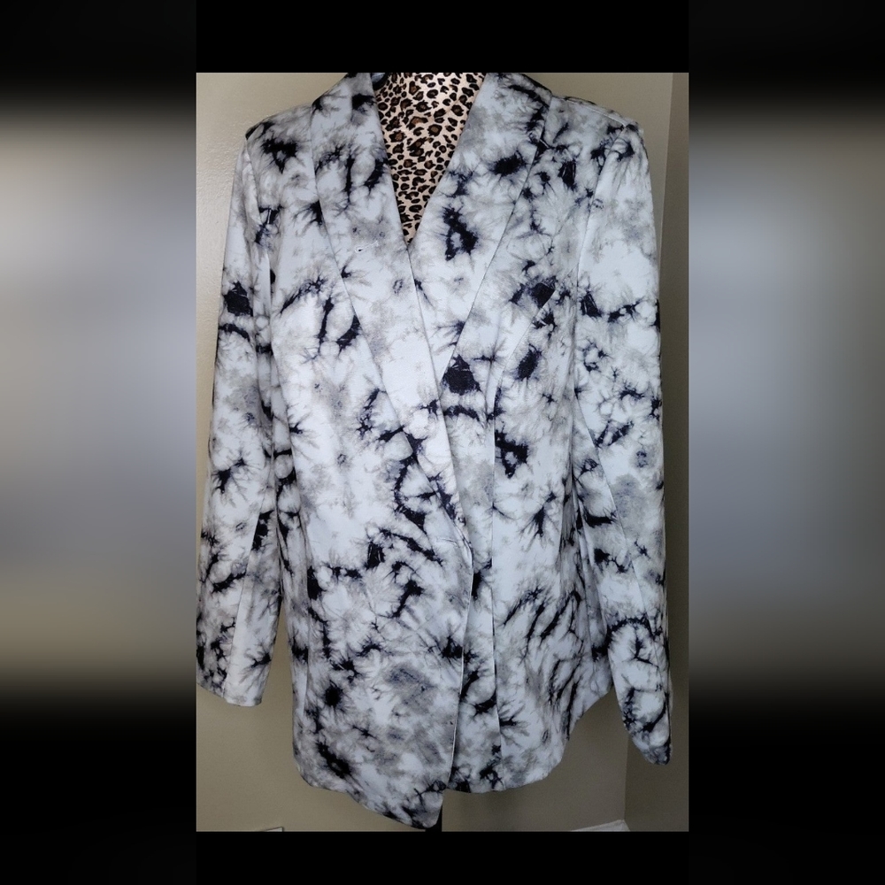 LOGO by Lori Goldstein Tie Dyed Ponte Knit Blazer. NWOT